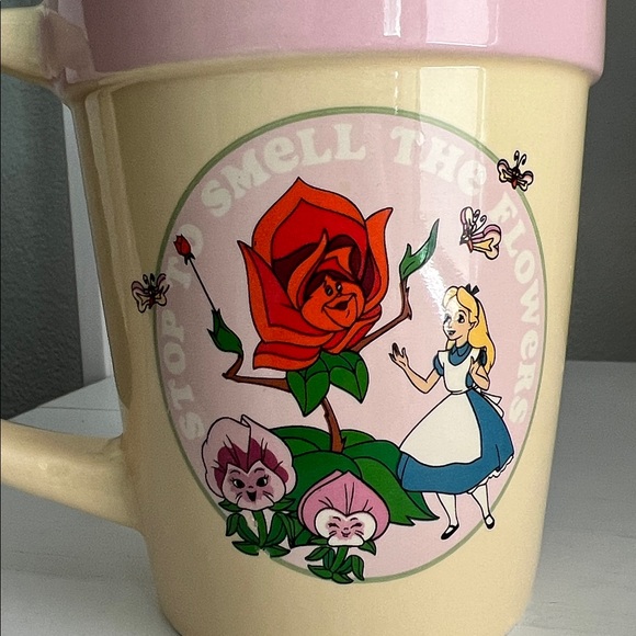 Disney Alice in Wonderland Mug - Picture 2 of 5